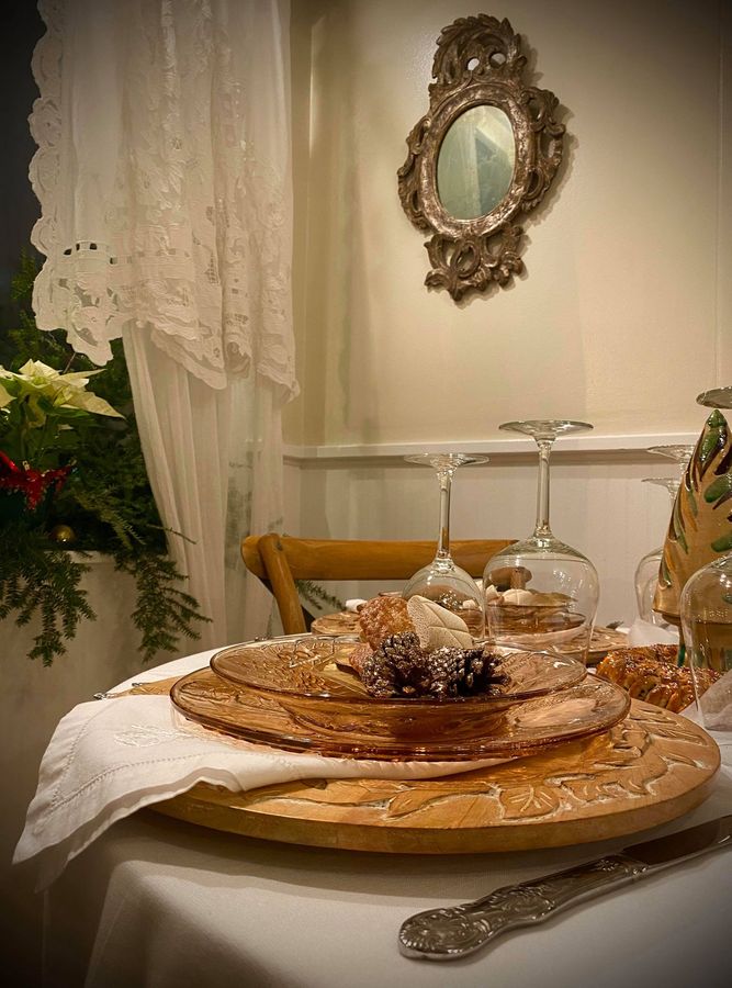 Festive Christmas Table Setting